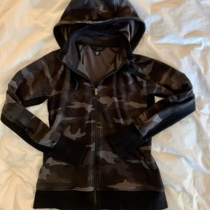 Athleta Triumph Hoodie Camo